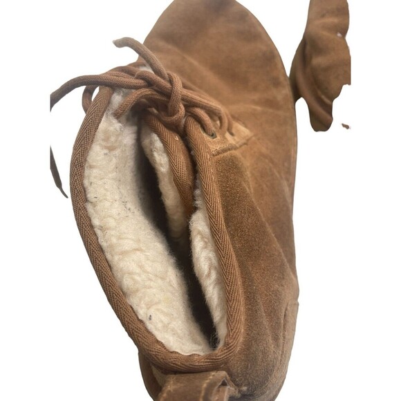 UGG Neumel Suede Womens Sz 11 Men’s Sz 9Chukka Boots Chestnut Brown Lace-Up Logo - Picture 8 of 16
